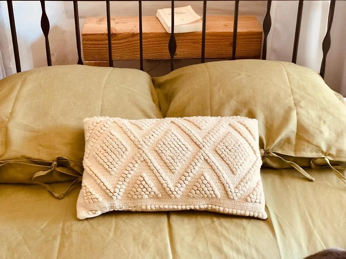 ***  Casa Migdia Bed & Breakfast Sant Jordi Desvalls Spain