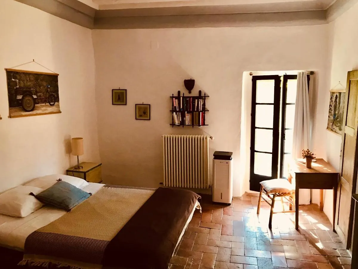 Casa Migdia Bed & Breakfast Sant Jordi Desvalls Spain