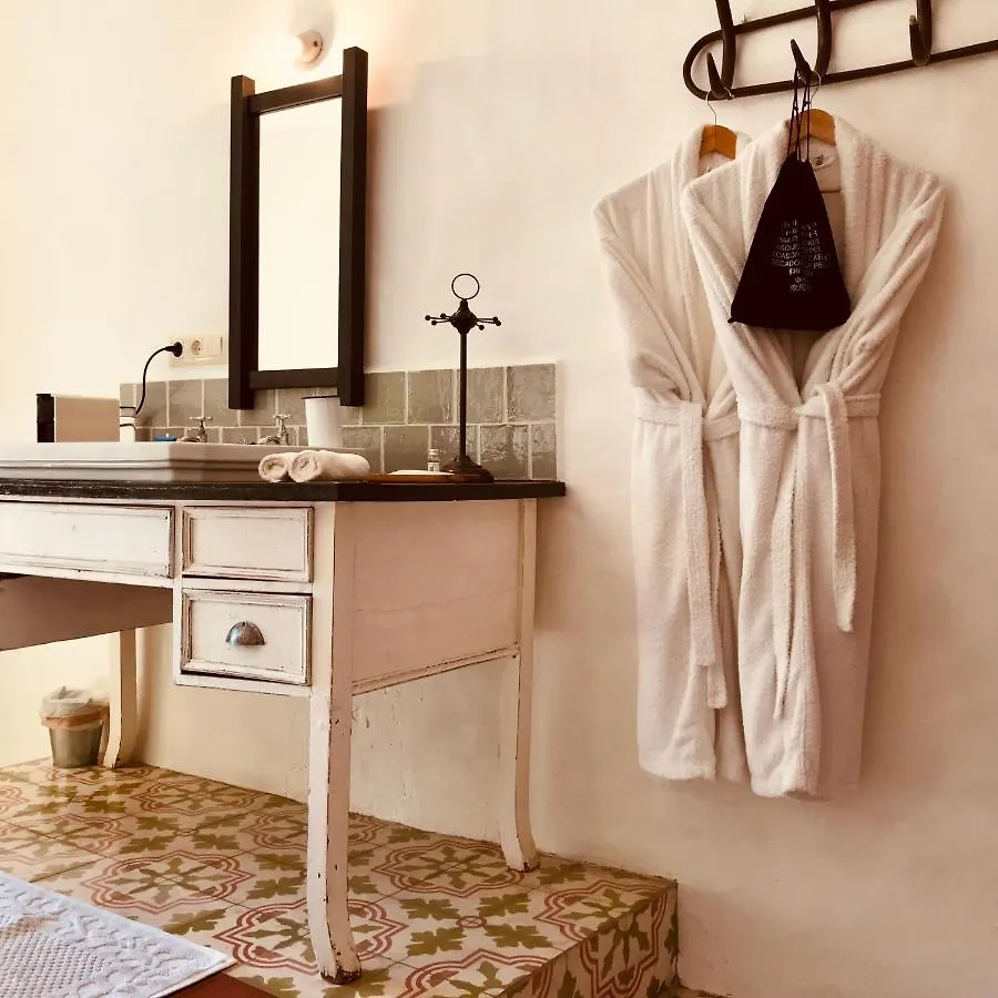 ***  Casa Migdia Bed & Breakfast Sant Jordi Desvalls Spain