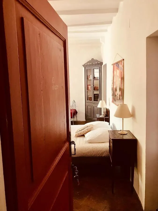 Casa Migdia Bed & Breakfast Sant Jordi Desvalls Spain