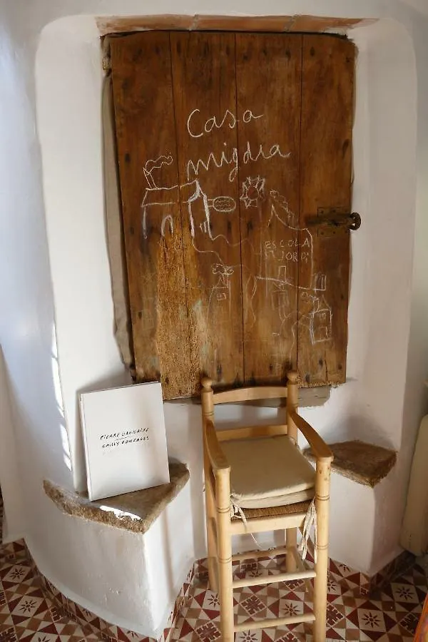 Casa Migdia Bed & Breakfast Sant Jordi Desvalls