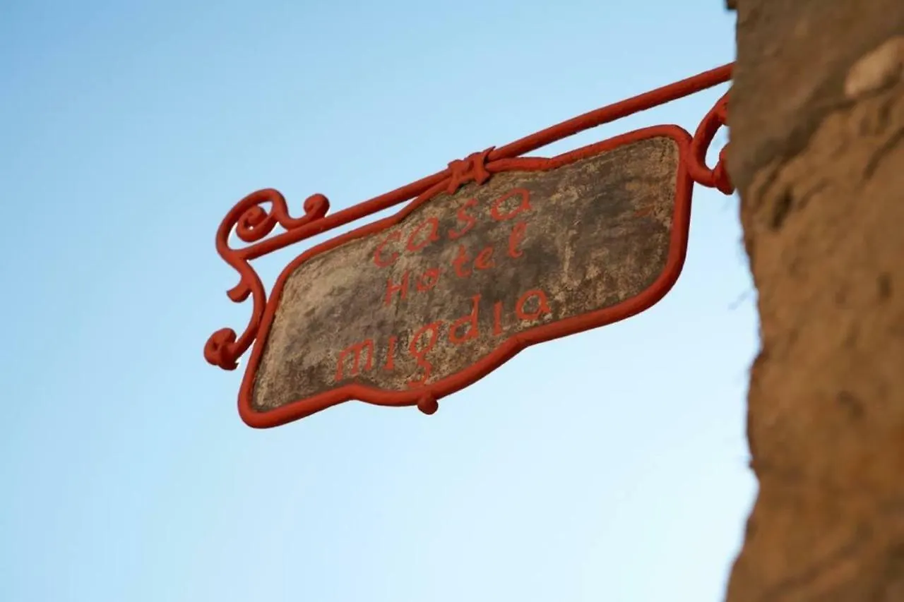 Casa Migdia Bed & Breakfast Sant Jordi Desvalls
